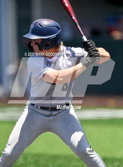 Thumbnail 2 in Tompkins vs Strake Jesuit (UIL 6A Regional Semifinal Playoff -Game 3) photogallery.