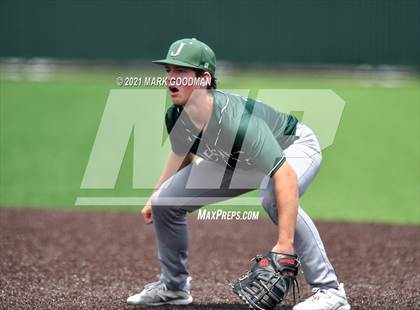 Thumbnail 1 in Tompkins vs Strake Jesuit (UIL 6A Regional Semifinal Playoff -Game 3) photogallery.
