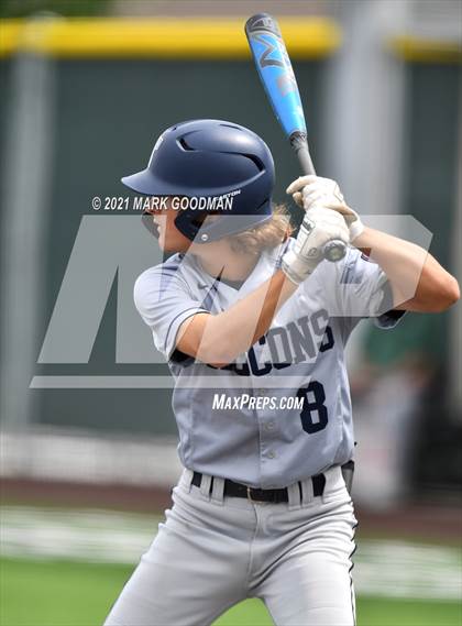 Thumbnail 3 in Tompkins vs Strake Jesuit (UIL 6A Regional Semifinal Playoff -Game 3) photogallery.