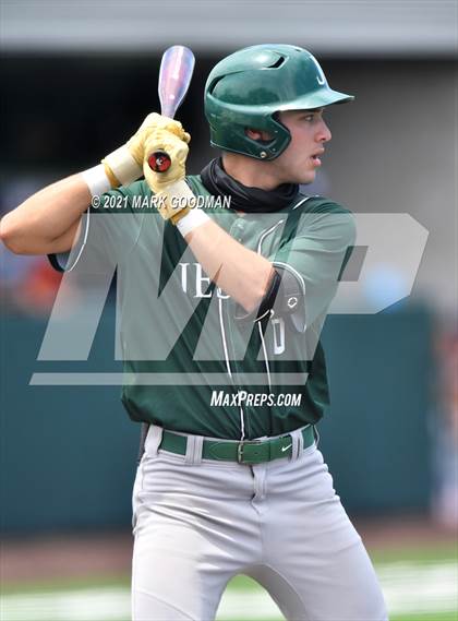 Thumbnail 2 in Tompkins vs Strake Jesuit (UIL 6A Regional Semifinal Playoff -Game 3) photogallery.