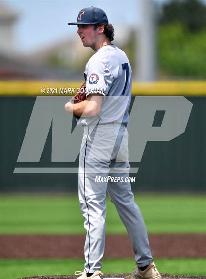 Thumbnail 1 in Tompkins vs Strake Jesuit (UIL 6A Regional Semifinal Playoff -Game 3) photogallery.