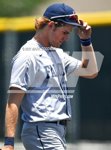 Thumbnail 1 in Tompkins vs Strake Jesuit (UIL 6A Regional Semifinal Playoff -Game 3) photogallery.