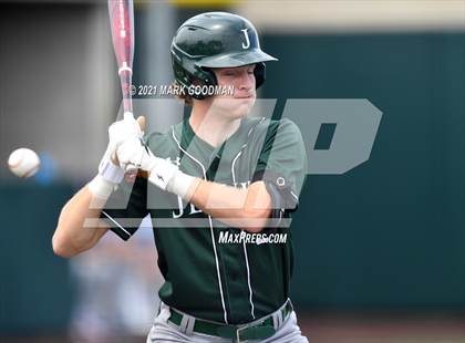 Thumbnail 2 in Tompkins vs Strake Jesuit (UIL 6A Regional Semifinal Playoff -Game 3) photogallery.