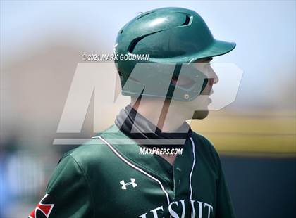 Thumbnail 2 in Tompkins vs Strake Jesuit (UIL 6A Regional Semifinal Playoff -Game 3) photogallery.