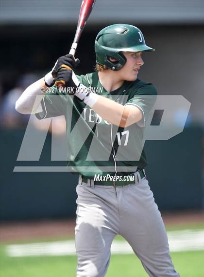 Thumbnail 3 in Tompkins vs Strake Jesuit (UIL 6A Regional Semifinal Playoff -Game 3) photogallery.