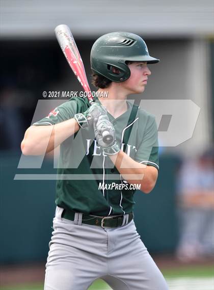 Thumbnail 2 in Tompkins vs Strake Jesuit (UIL 6A Regional Semifinal Playoff -Game 3) photogallery.