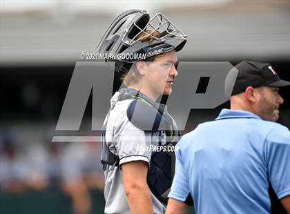 Thumbnail 3 in Tompkins vs Strake Jesuit (UIL 6A Regional Semifinal Playoff -Game 3) photogallery.