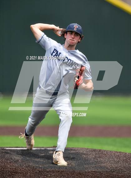 Thumbnail 2 in Tompkins vs Strake Jesuit (UIL 6A Regional Semifinal Playoff -Game 3) photogallery.