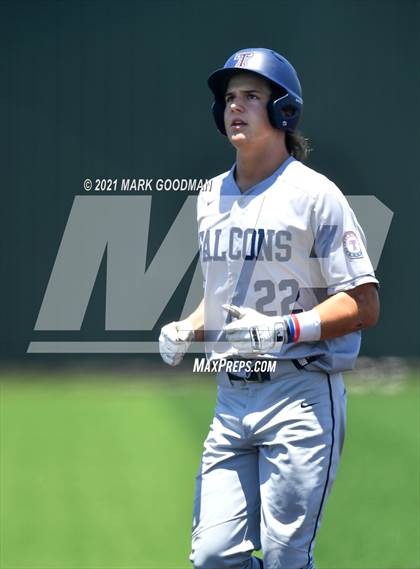 Thumbnail 2 in Tompkins vs Strake Jesuit (UIL 6A Regional Semifinal Playoff -Game 3) photogallery.