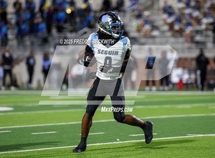 Thumbnail 1 in Seguin @ Walnut Grove (UIL 5A D2 Football Bi-District) photogallery.