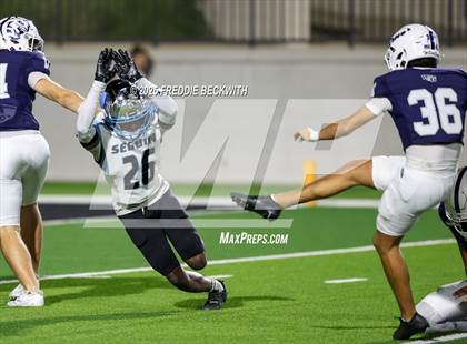 Thumbnail 3 in Seguin @ Walnut Grove (UIL 5A D2 Football Bi-District) photogallery.