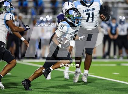 Thumbnail 2 in Seguin @ Walnut Grove (UIL 5A D2 Football Bi-District) photogallery.