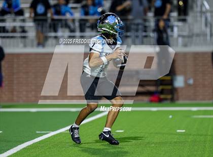 Thumbnail 3 in Seguin @ Walnut Grove (UIL 5A D2 Football Bi-District) photogallery.