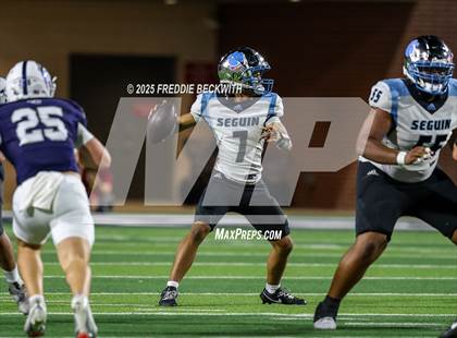 Thumbnail 2 in Seguin @ Walnut Grove (UIL 5A D2 Football Bi-District) photogallery.