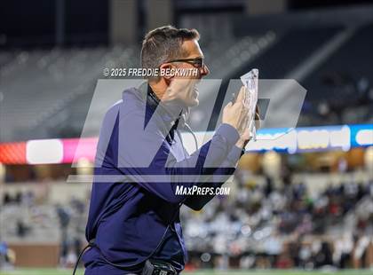 Thumbnail 2 in Seguin @ Walnut Grove (UIL 5A D2 Football Bi-District) photogallery.