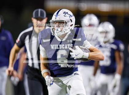 Thumbnail 2 in Seguin @ Walnut Grove (UIL 5A D2 Football Bi-District) photogallery.