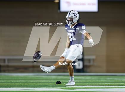 Thumbnail 3 in Seguin @ Walnut Grove (UIL 5A D2 Football Bi-District) photogallery.