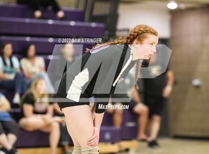 Thumbnail 2 in Escalon vs. Nevada Union (Stockton Classic) photogallery.