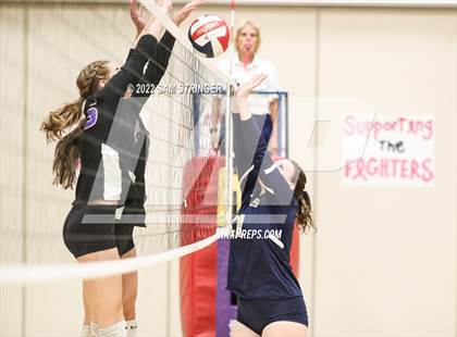 Thumbnail 1 in Escalon vs. Nevada Union (Stockton Classic) photogallery.