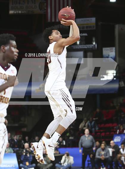 Thumbnail 2 in Mt. Vernon vs. Liverpool (NYSPHSAA Class AA Semifinal) photogallery.