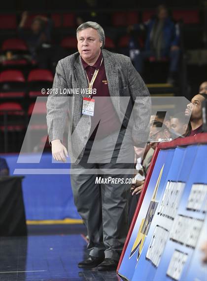 Thumbnail 3 in Mt. Vernon vs. Liverpool (NYSPHSAA Class AA Semifinal) photogallery.