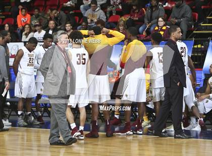 Thumbnail 1 in Mt. Vernon vs. Liverpool (NYSPHSAA Class AA Semifinal) photogallery.