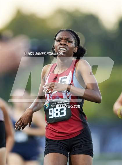 Thumbnail 3 in FHSAA 2A Finals (800 Meter) photogallery.