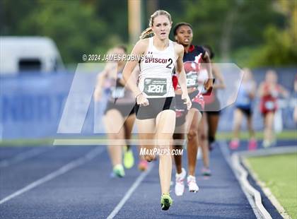 Thumbnail 1 in FHSAA 2A Finals (800 Meter) photogallery.