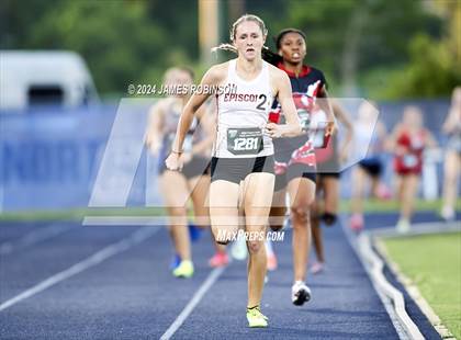 Thumbnail 1 in FHSAA 2A Finals (800 Meter) photogallery.