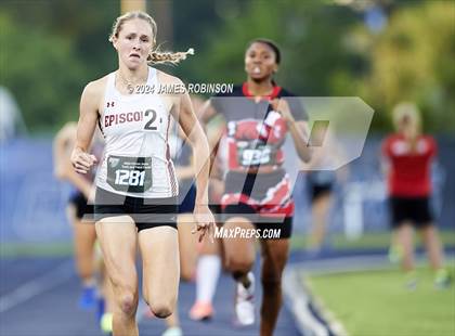 Thumbnail 3 in FHSAA 2A Finals (800 Meter) photogallery.