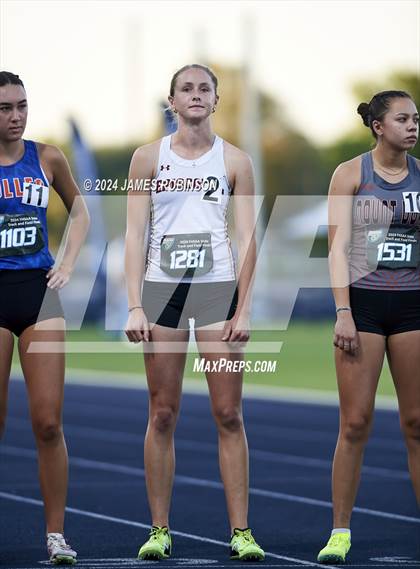 Thumbnail 1 in FHSAA 2A Finals (800 Meter) photogallery.