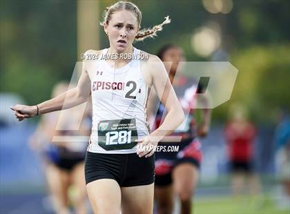 Thumbnail 1 in FHSAA 2A Finals (800 Meter) photogallery.