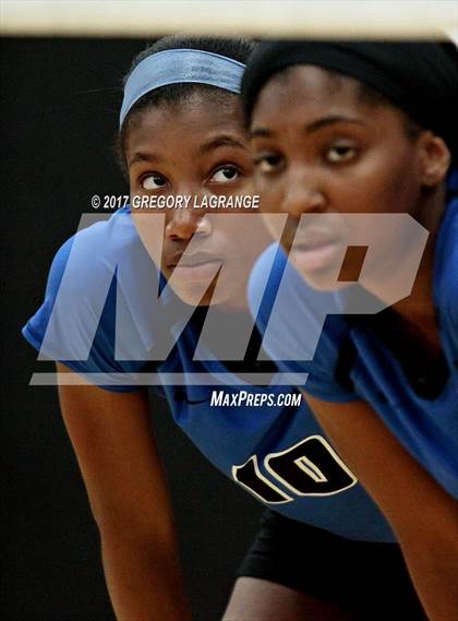 Thumbnail 2 in Amarillo vs Byron Nelson photogallery.