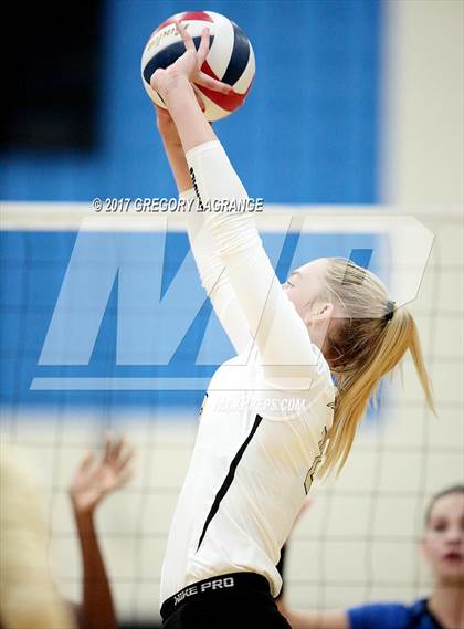 Thumbnail 1 in Amarillo vs Byron Nelson photogallery.