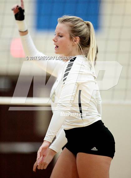 Thumbnail 1 in Amarillo vs Byron Nelson photogallery.