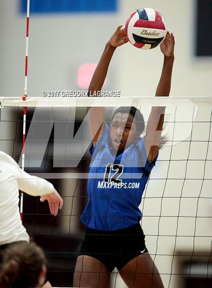 Thumbnail 1 in Amarillo vs Byron Nelson photogallery.