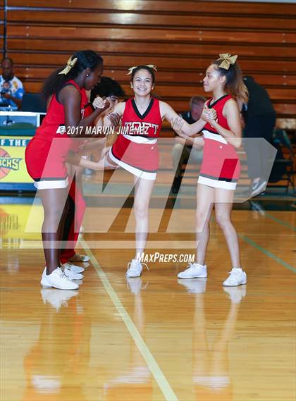 Thumbnail 2 in  East vs West (San Fernando Valley All-Star Game) photogallery.