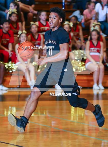 Thumbnail 1 in  East vs West (San Fernando Valley All-Star Game) photogallery.