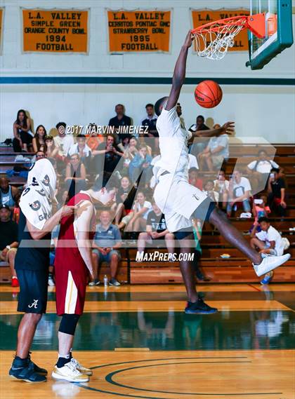 Thumbnail 2 in  East vs West (San Fernando Valley All-Star Game) photogallery.