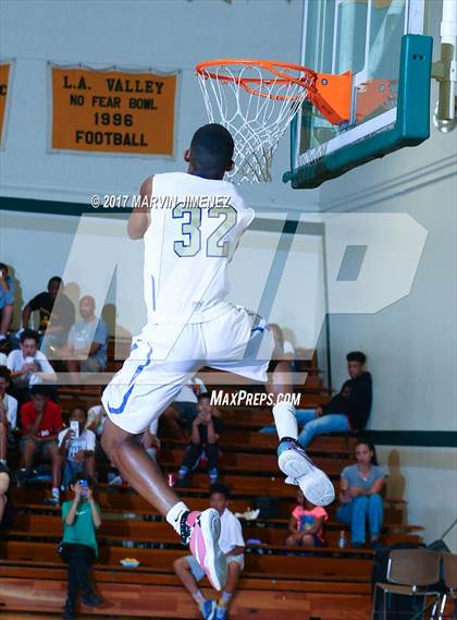 Thumbnail 3 in  East vs West (San Fernando Valley All-Star Game) photogallery.