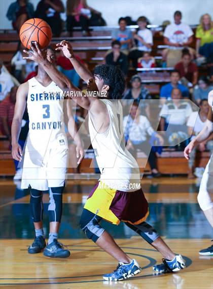 Thumbnail 1 in  East vs West (San Fernando Valley All-Star Game) photogallery.