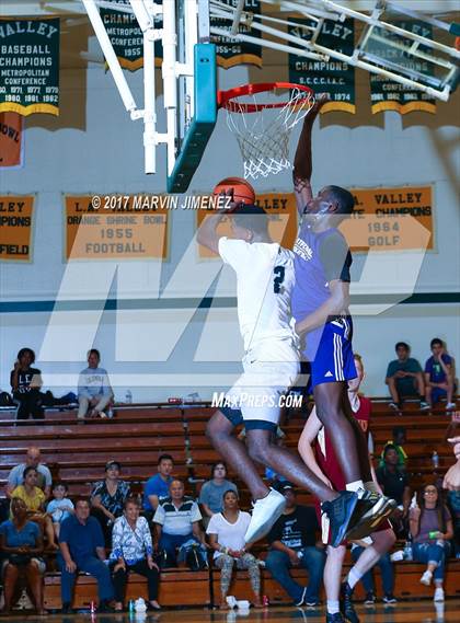 Thumbnail 2 in  East vs West (San Fernando Valley All-Star Game) photogallery.