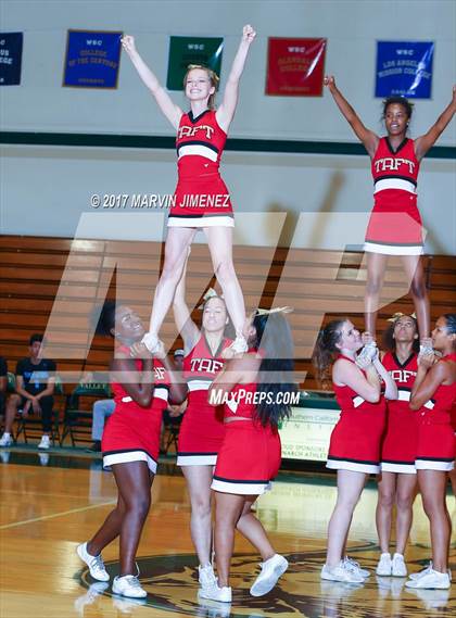 Thumbnail 3 in  East vs West (San Fernando Valley All-Star Game) photogallery.