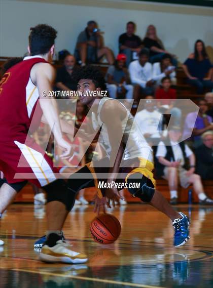 Thumbnail 2 in  East vs West (San Fernando Valley All-Star Game) photogallery.