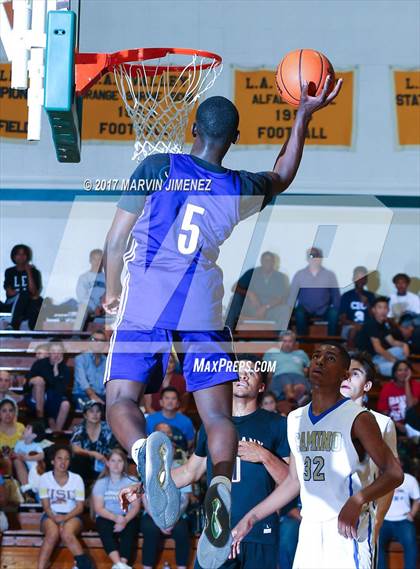 Thumbnail 3 in  East vs West (San Fernando Valley All-Star Game) photogallery.