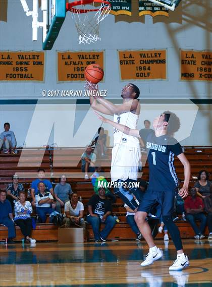 Thumbnail 1 in  East vs West (San Fernando Valley All-Star Game) photogallery.
