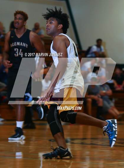 Thumbnail 1 in  East vs West (San Fernando Valley All-Star Game) photogallery.
