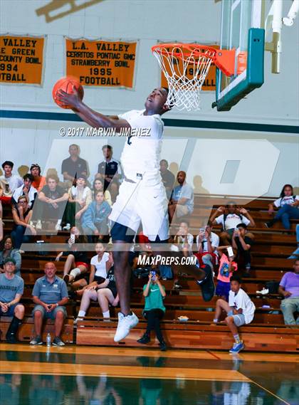 Thumbnail 3 in  East vs West (San Fernando Valley All-Star Game) photogallery.