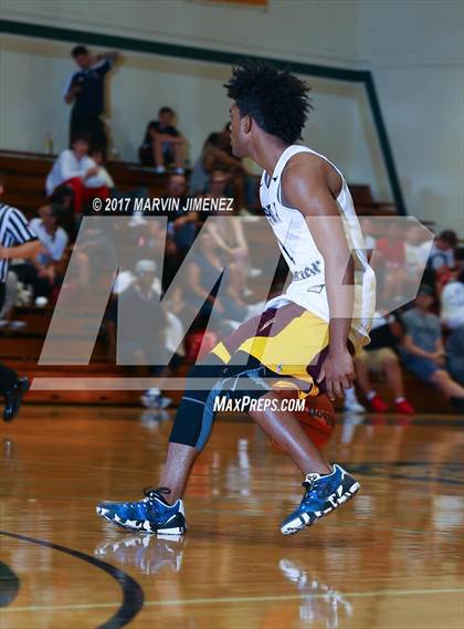 Thumbnail 1 in  East vs West (San Fernando Valley All-Star Game) photogallery.