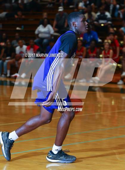 Thumbnail 1 in  East vs West (San Fernando Valley All-Star Game) photogallery.